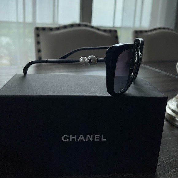 Chanel Authentic Butterfly Sunglasses - Picture 3 of 10